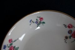 AHRENFELDT FLORAL SPRAY- BERRY BOWL  .....   http://jaapiesfinechinastore.com