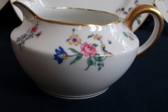 AHRENFELDT FLORAL SPRAY- CREAMER  .....   https://www.jaapiesfinechinastore.com