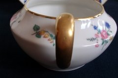 AHRENFELDT FLORAL SPRAY- CREAMER  .....   http://jaapiesfinechinastore.com