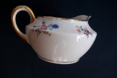 AHRENFELDT FLORAL SPRAY- CREAMER  .....   http://jaapiesfinechinastore.com