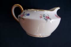 AHRENFELDT FLORAL SPRAY- CREAMER  .....   http://jaapiesfinechinastore.com