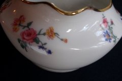 AHRENFELDT FLORAL SPRAY- CREAMER  .....   http://jaapiesfinechinastore.com