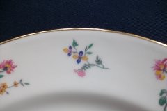 AHRENFELDT FLORAL SPRAY- DINNER PLATE  .....   http://jaapiesfinechinastore.com