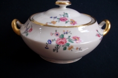 AHRENFELDT FLORAL SPRAY- COVERED SUGAR BOWL   .....   https://www.jaapiesfinechinastore.com