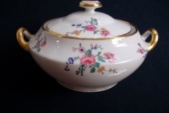 AHRENFELDT FLORAL SPRAY- COVERED SUGAR BOWL   .....   http://jaapiesfinechinastore.com
