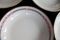 AHRENFELDT ROSES IN BLUE BAND- BERRY BOWL   .....   http://jaapiesfinechinastore.com