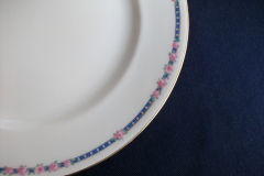 AHRENFELDT ROSES IN BLUE BAND-  DINNER PLATE   .....   https://www.jaapiesfinechinastore.com