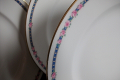 AHRENFELDT ROSES IN BLUE BAND-  LUNCH PLATE   .....   https://www.jaapiesfinechinastore.com