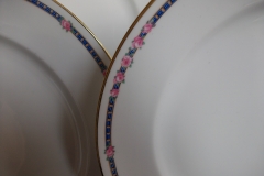 AHRENFELDT ROSES IN BLUE BAND-  LUNCH PLATE   .....   https://www.jaapiesfinechinastore.com