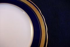 AYNSLEY 7282 LAUREL COBALT- BREAD & BUTTER PLATE   .....  http://jaapiesfinechinastore.com