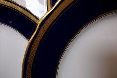 AYNSLEY 7282 LAUREL COBALT- DINNER PLATE   .....  http://jaapiesfinechinastore.com