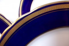 AYNSLEY 7282 LAUREL COBALT- DINNER PLATE   .....  http://jaapiesfinechinastore.com
