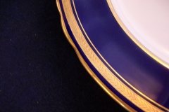 AYNSLEY 7282 LAUREL COBALT- DINNER PLATE   .....  http://jaapiesfinechinastore.com