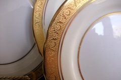 AYNSLEY #7761 CREAM/ ENCRUSTED GOLD BAND-  BREAD & BUTTER  PLATE   .....   http://jaapiesfinechinastore.com