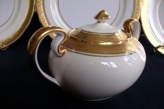 AYNSLEY #7761 CREAM/ ENCRUSTED GOLD BAND-  COVERED SUGAR BOWL  .....   http://jaapiesfinechinastore.com