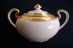 AYNSLEY #7761 CREAM/ ENCRUSTED GOLD BAND-  COVERED SUGAR BOWL  .....   http://jaapiesfinechinastore.com