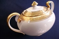 AYNSLEY #7761 CREAM/ ENCRUSTED GOLD BAND-  COVERED SUGAR BOWL  .....   http://jaapiesfinechinastore.com