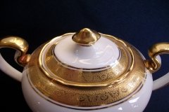 AYNSLEY #7761 CREAM/ ENCRUSTED GOLD BAND-  COVERED SUGAR BOWL  .....   http://jaapiesfinechinastore.com