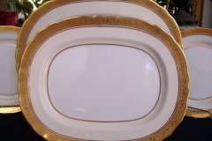 AYNSLEY #7761 CREAM/ ENCRUSTED GOLD BAND-  SERVING PLATTER  11 1/2"   .....   http://jaapiesfinechinastore.com