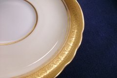 AYNSLEY #7761 CREAM/ ENCRUSTED GOLD BAND- SOUP BOWL & SAUCER  .....   http://jaapiesfinechinastore.com