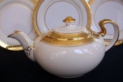 AYNSLEY #7761 CREAM/ ENCRUSTED GOLD BAND-  TEA POT  .....   http://jaapiesfinechinastore.com
