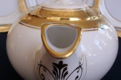 AYNSLEY #7761 CREAM/ ENCRUSTED GOLD BAND-  TEA POT  .....   http://jaapiesfinechinastore.com