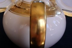 AYNSLEY #7761 CREAM/ ENCRUSTED GOLD BAND-  TEA POT  .....   http://jaapiesfinechinastore.com