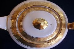 AYNSLEY #7761 CREAM/ ENCRUSTED GOLD BAND-  TEA POT  .....   http://jaapiesfinechinastore.com