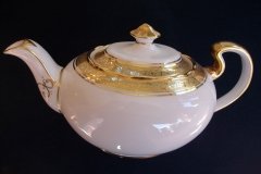 AYNSLEY #7761 CREAM/ ENCRUSTED GOLD BAND-  TEA POT  .....   http://jaapiesfinechinastore.com