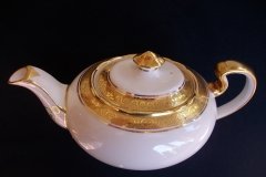AYNSLEY #7761 CREAM/ ENCRUSTED GOLD BAND-  TEA POT  .....   http://jaapiesfinechinastore.com