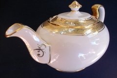 AYNSLEY #7761 CREAM/ ENCRUSTED GOLD BAND-  TEA POT  .....   http://jaapiesfinechinastore.com