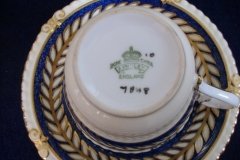 AYNSLEY 7848 MOTTLED BLUE, FLORAL CENTER- CUP & SAUCER   .....   http://jaapiesfinechinastore.com