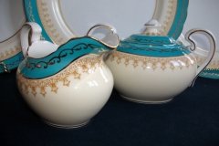 AYNSLEY AQUA BLUE #7611- FILIGREE, GOLD SCROLLS-  COVERED SUGAR BOWL    .....   http://jaapiesfinechinastore.com