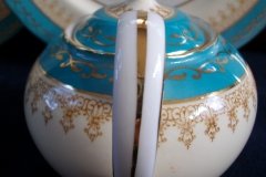 AYNSLEY AQUA BLUE #7611- FILIGREE, GOLD SCROLLS-  COVERED SUGAR BOWL    .....   http://jaapiesfinechinastore.com