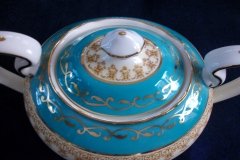 AYNSLEY AQUA BLUE #7611- FILIGREE, GOLD SCROLLS-  COVERED SUGAR BOWL    .....   http://jaapiesfinechinastore.com