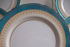 AYNSLEY AQUA BLUE #7611- FILIGREE, GOLD SCROLLS-  DINNER PLATE    .....   http://jaapiesfinechinastore.com