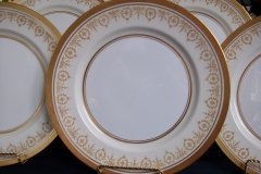 AYNSLEY GOLDEN DOWERY #7892- DINNER PLATES   .....   http://jaapiesfinechinastore.com