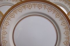 AYNSLEY GOLDEN DOWERY #7892- DINNER PLATES   .....   http://jaapiesfinechinastore.com