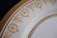 AYNSLEY GOLDEN DOWERY #7892- DINNER PLATES   .....   http://jaapiesfinechinastore.com