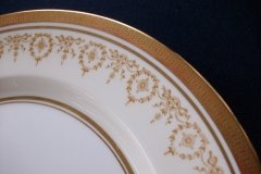 AYNSLEY GOLDEN DOWERY #7892- DINNER PLATES   .....   http://jaapiesfinechinastore.com