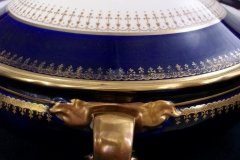 AYNSLEY HATFIELD COBALT #7024- ROUND COVERED  SERVING BOWL    .....   http://jaapiesfinechinastore.com