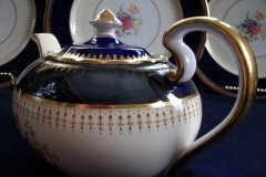 AYNSLEY HATFIELD COBALT #7024- TEA POT   .....   http://jaapiesfinechinastore.com