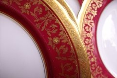 AYNSLEY KENILWORTH RED #7023- LUNCH PLATE   .....   https://www.jaapiesfinecAVhinastore.com
