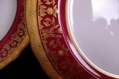 AYNSLEY KENILWORTH RED #7023- LUNCH PLATE   .....   https://www.jaapiesfinecAVhinastore.com