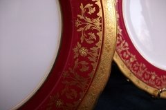 AYNSLEY KENILWORTH RED #7023- LUNCH PLATE   .....   https://www.jaapiesfinecAVhinastore.com