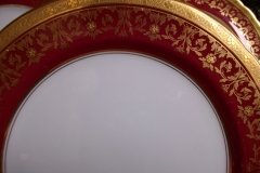 AYNSLEY KENILWORTH RED #7023- LUNCH PLATE   .....   https://www.jaapiesfinecAVhinastore.com