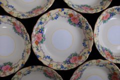 AYNSLEY MELROSE 7259-  BERRY BOWL   .....    https://jaapiesfinechinastore.com