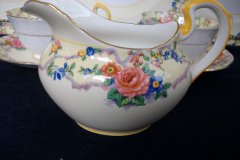 AYNSLEY MELROSE 7259-  CREAMER  10 oz   .....    https://jaapiesfinechinastore.com