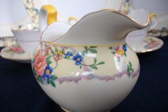 AYNSLEY MELROSE 7259-  CREAMER  10 oz   .....    https://jaapiesfinechinastore.com