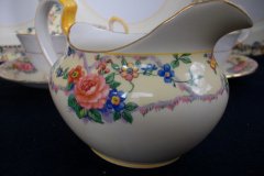 AYNSLEY MELROSE 7259-  CREAMER  10 oz   .....    https://jaapiesfinechinastore.com